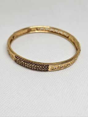 Vintage Gold Tone Textured Bangle Bracelet Filigree Detail